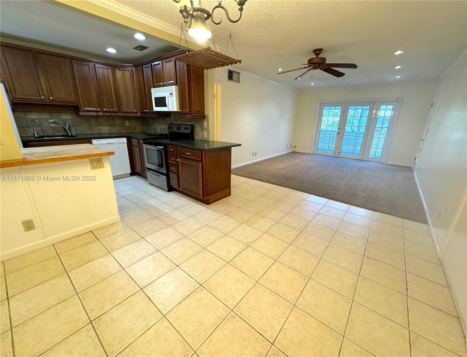 6245 Bay Club Dr 4