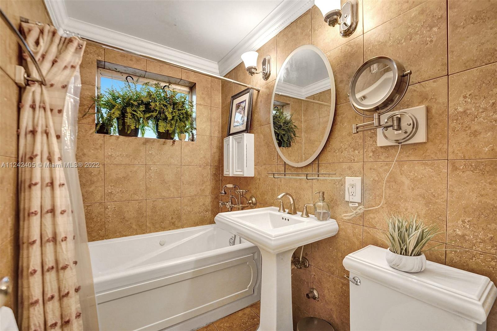 THE SANTA FE CONDO - Residential