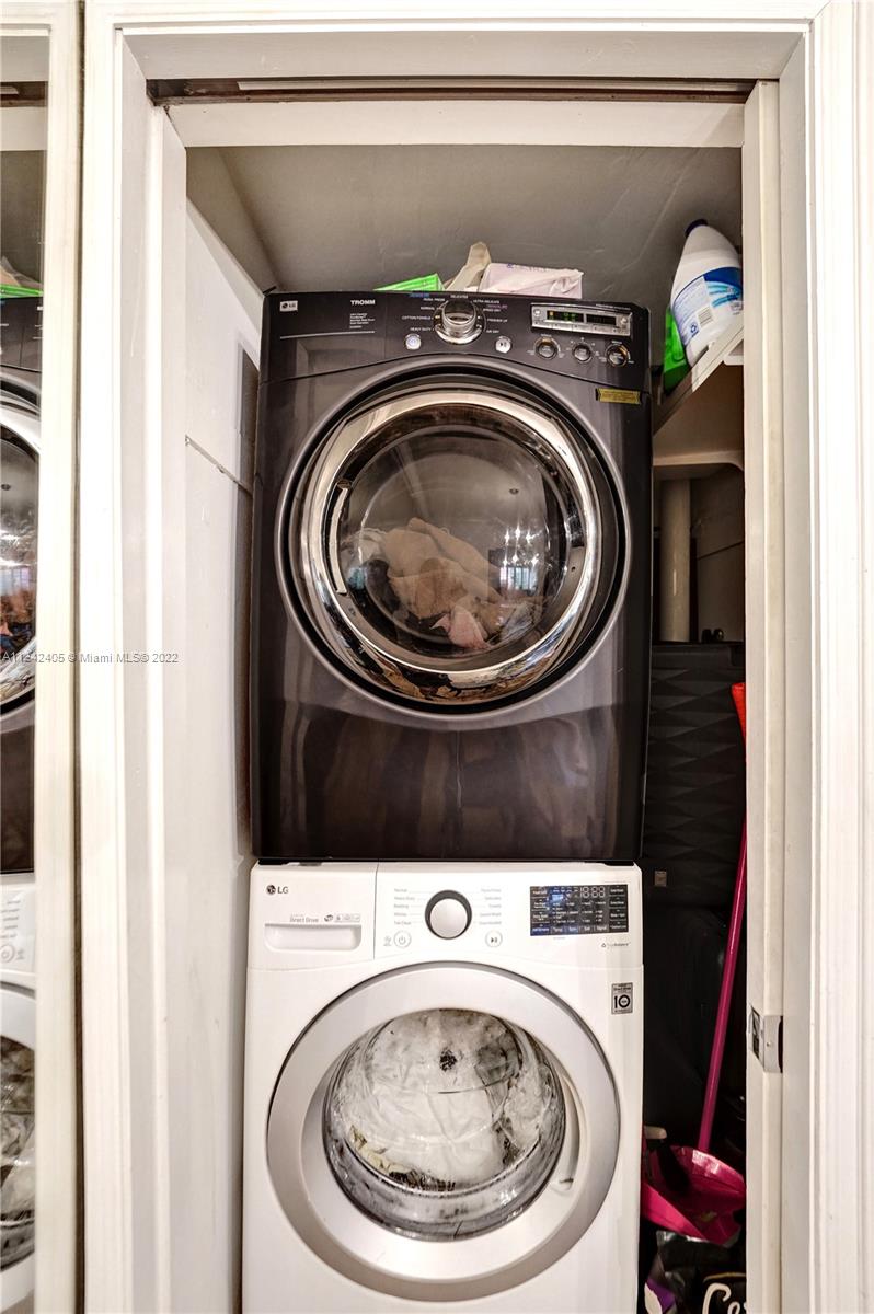 THE SANTA FE CONDO - Residential