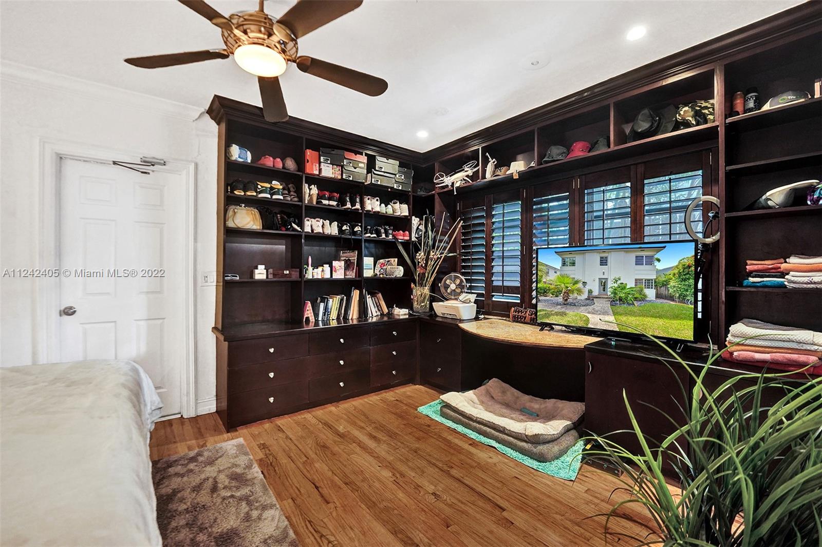 THE SANTA FE CONDO - Residential