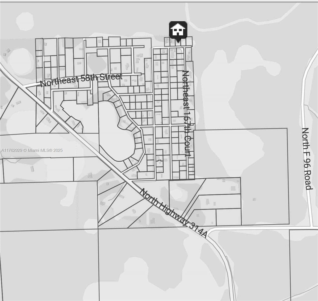 Fantastic shaded deeded lot. Clear some space and bring your mobile home. Escape to the Great Outdoors but just minutes to downtown Silver Springs. Come and enjoy. Come enjoy all Ocala has. It feels like you are out in the middle of wilderness with the forest. But jump on Hwy 40 and go just 7 miles and everything you want is there. Located near multiple state parks such as Silver Springs, Juniper Springs, Salt Springs, Museums, Nature trails. Come and enjoy nature at its finest.