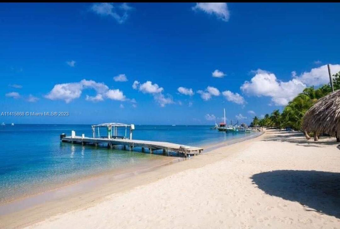 WEST END ROATAN ISLAND HN - Commercial Sale