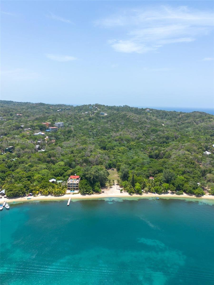 WEST END ROATAN ISLAND HN - Commercial Sale