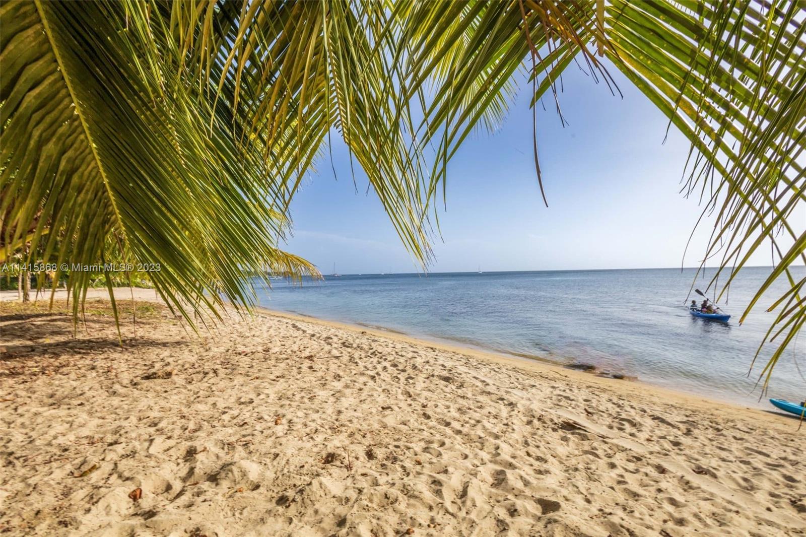 WEST END ROATAN ISLAND HN - Commercial Sale