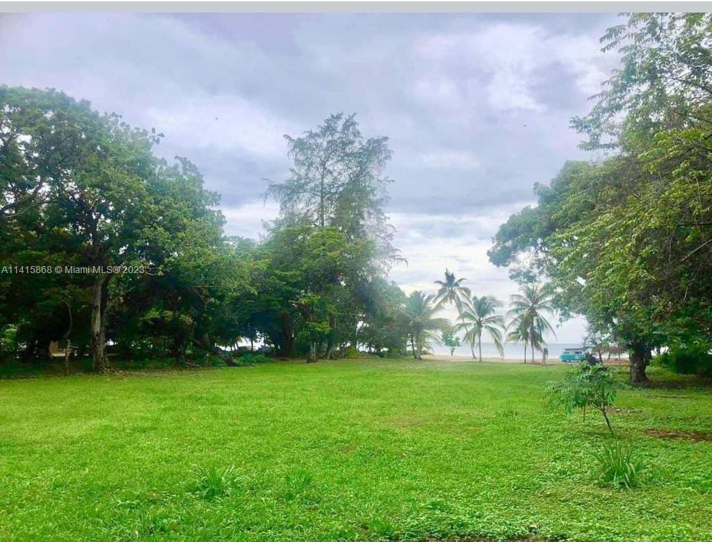 WEST END ROATAN ISLAND HN - Commercial Sale