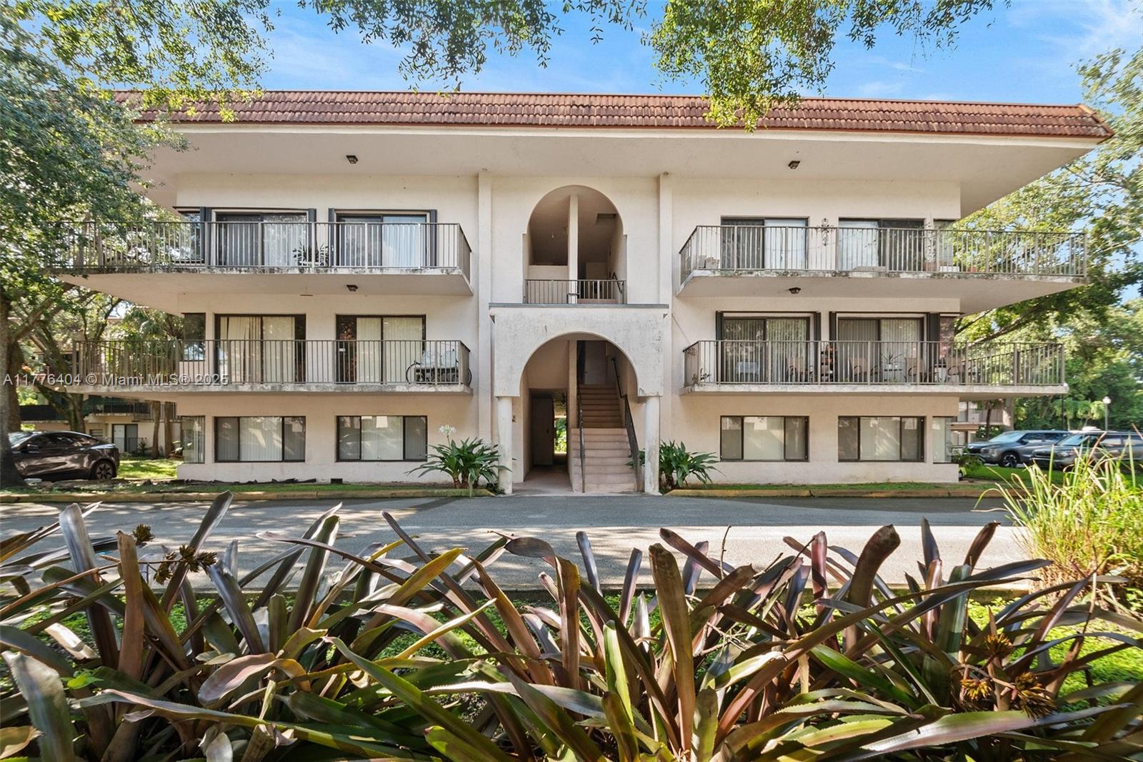 JASMINE LAKES I CONDO - Residential