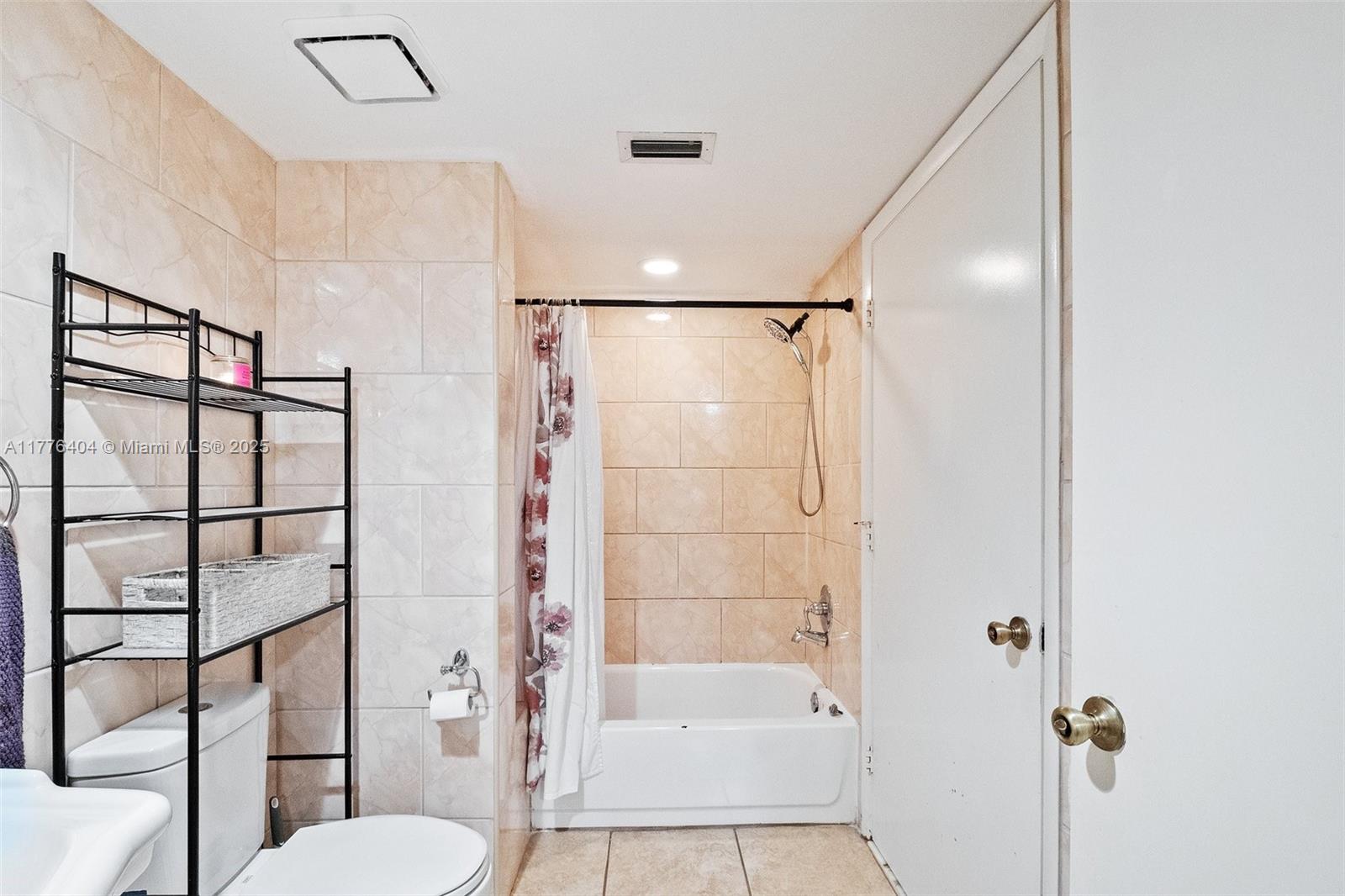JASMINE LAKES I CONDO - Residential