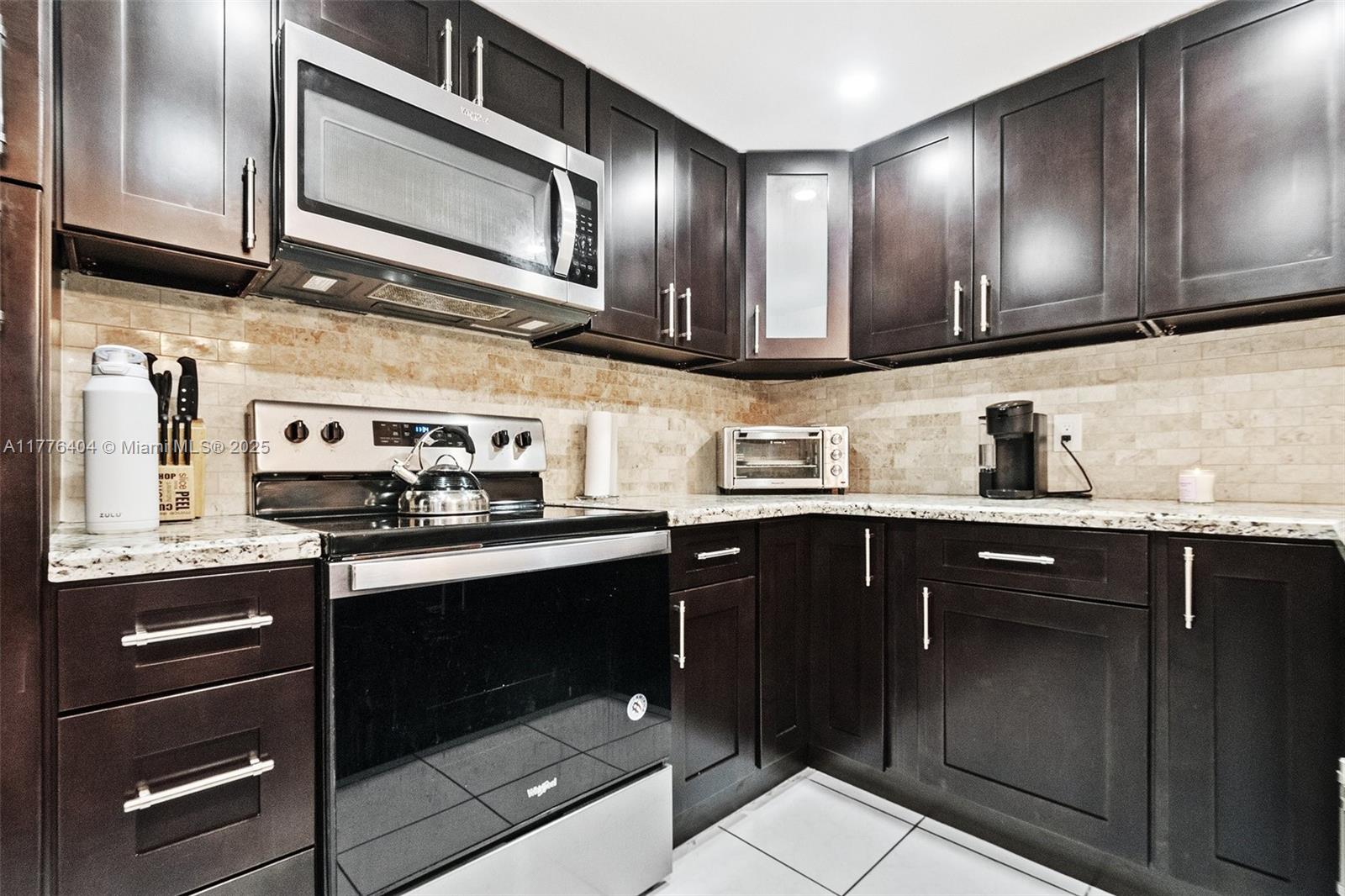 JASMINE LAKES I CONDO - Residential
