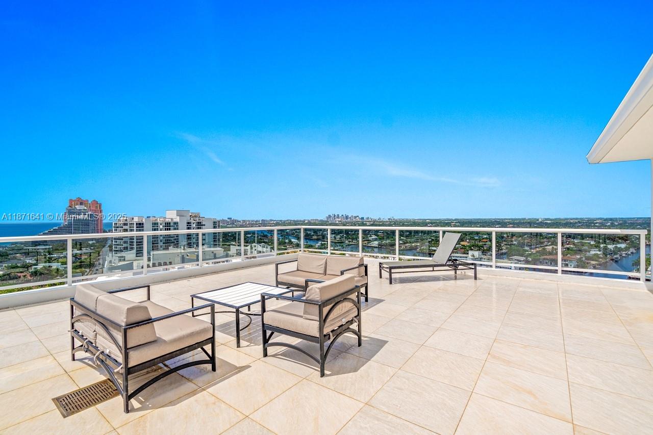 VANTAGE VIEW CONDO - Residential