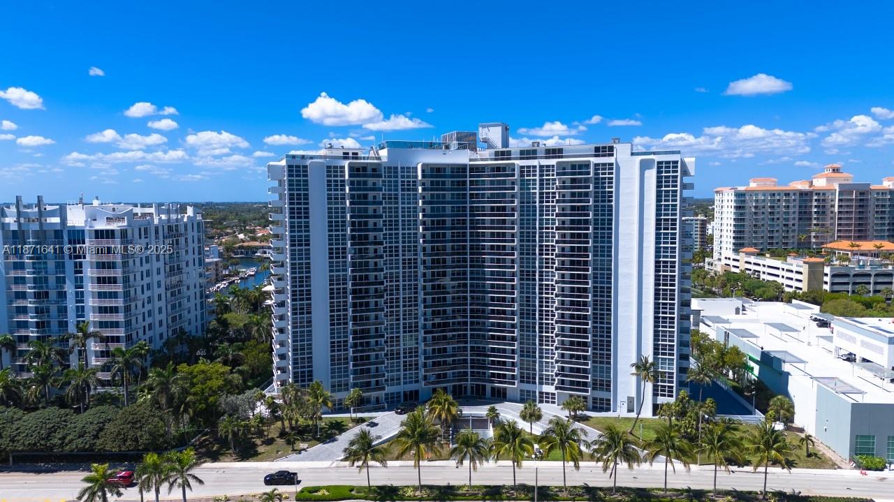 VANTAGE VIEW CONDO - Residential