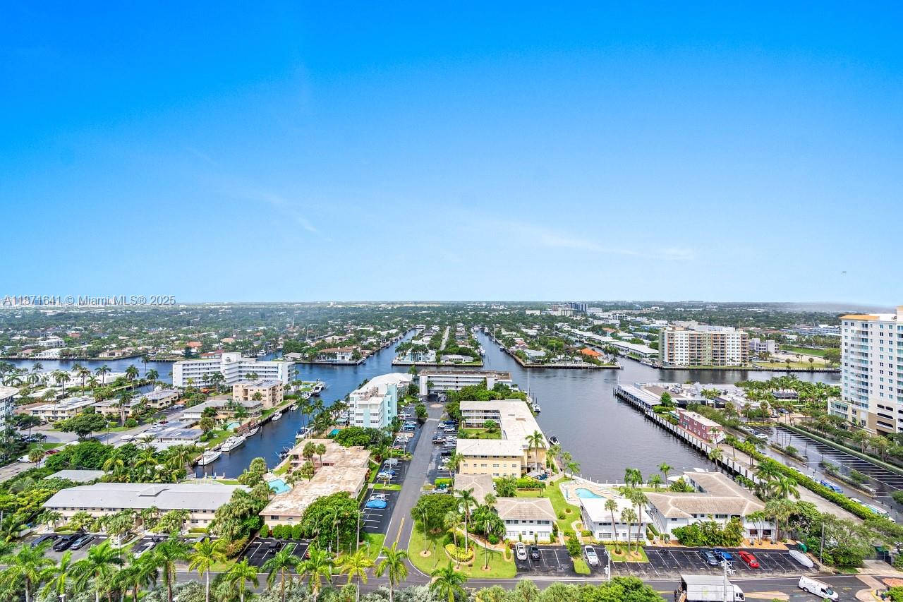 VANTAGE VIEW CONDO - Residential