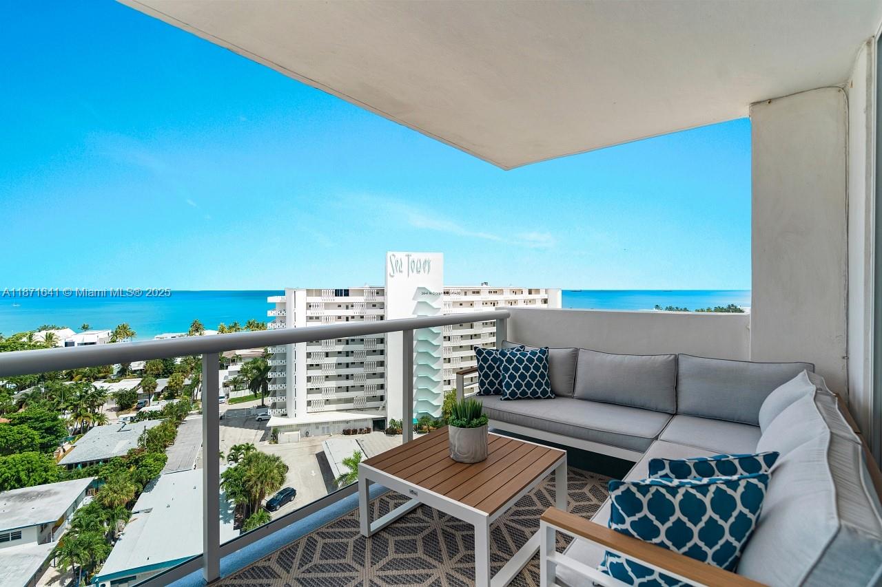 VANTAGE VIEW CONDO - Residential