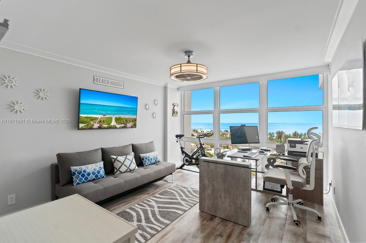 VANTAGE VIEW CONDO - Residential