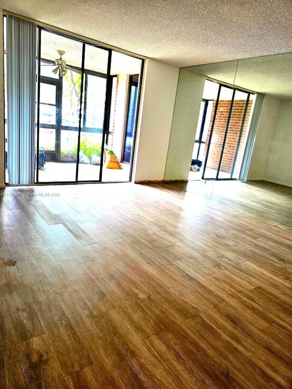 Photo of 3730 Inverrary Dr #1V, Lauderhill, FL 33319 (MLS # A11799233)