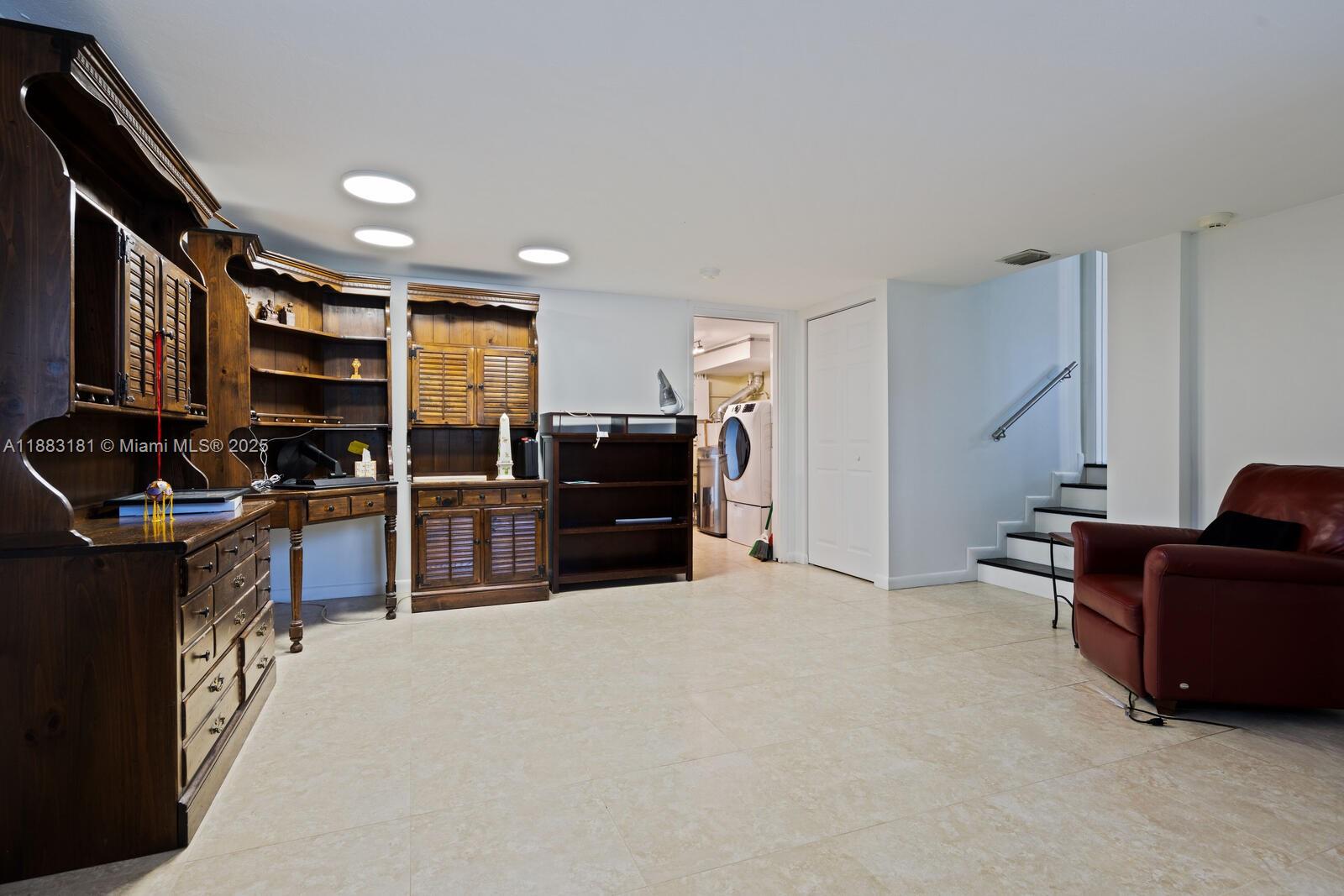 BREEZESWEPT ESTATES - Residential