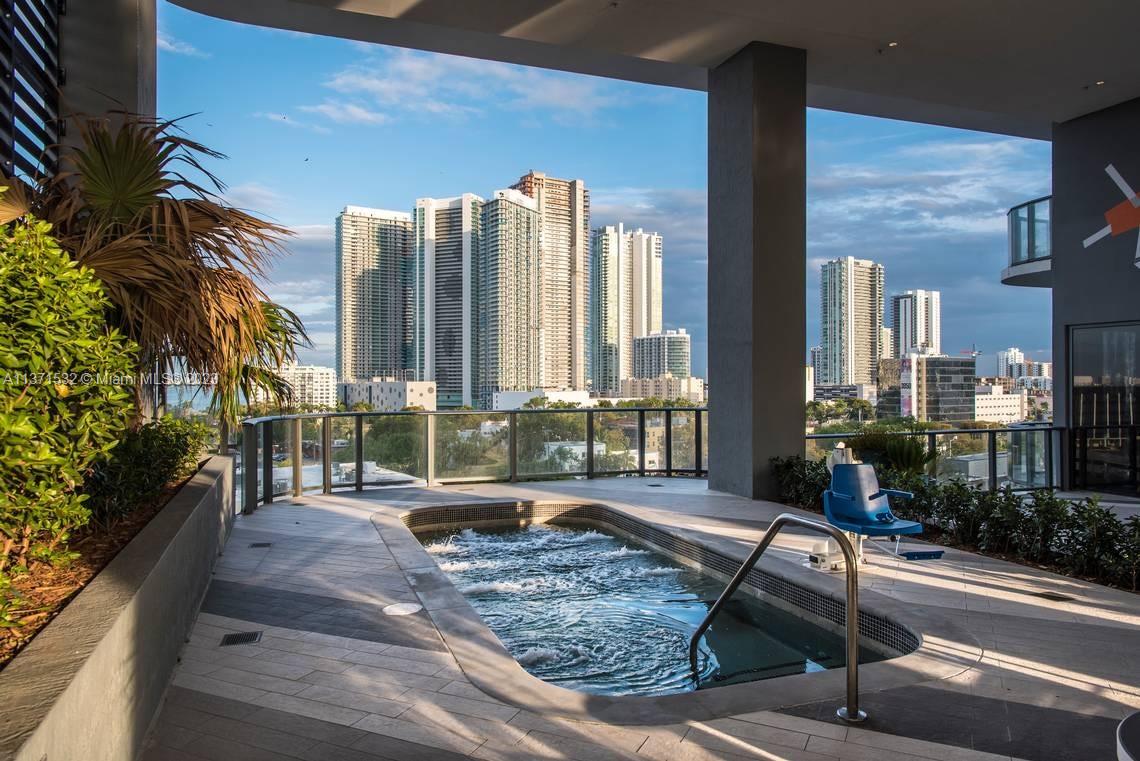 HYDE MIDTOWN CONDO - Residential Lease