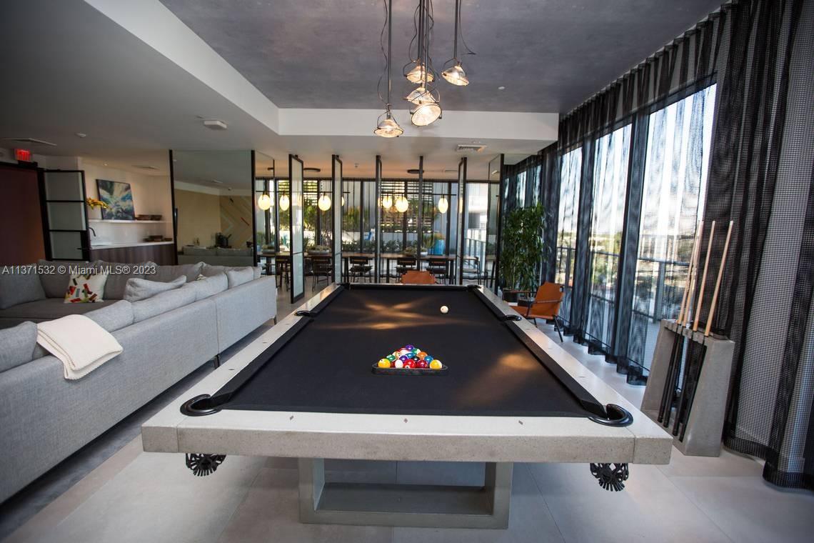 HYDE MIDTOWN CONDO - Residential Lease