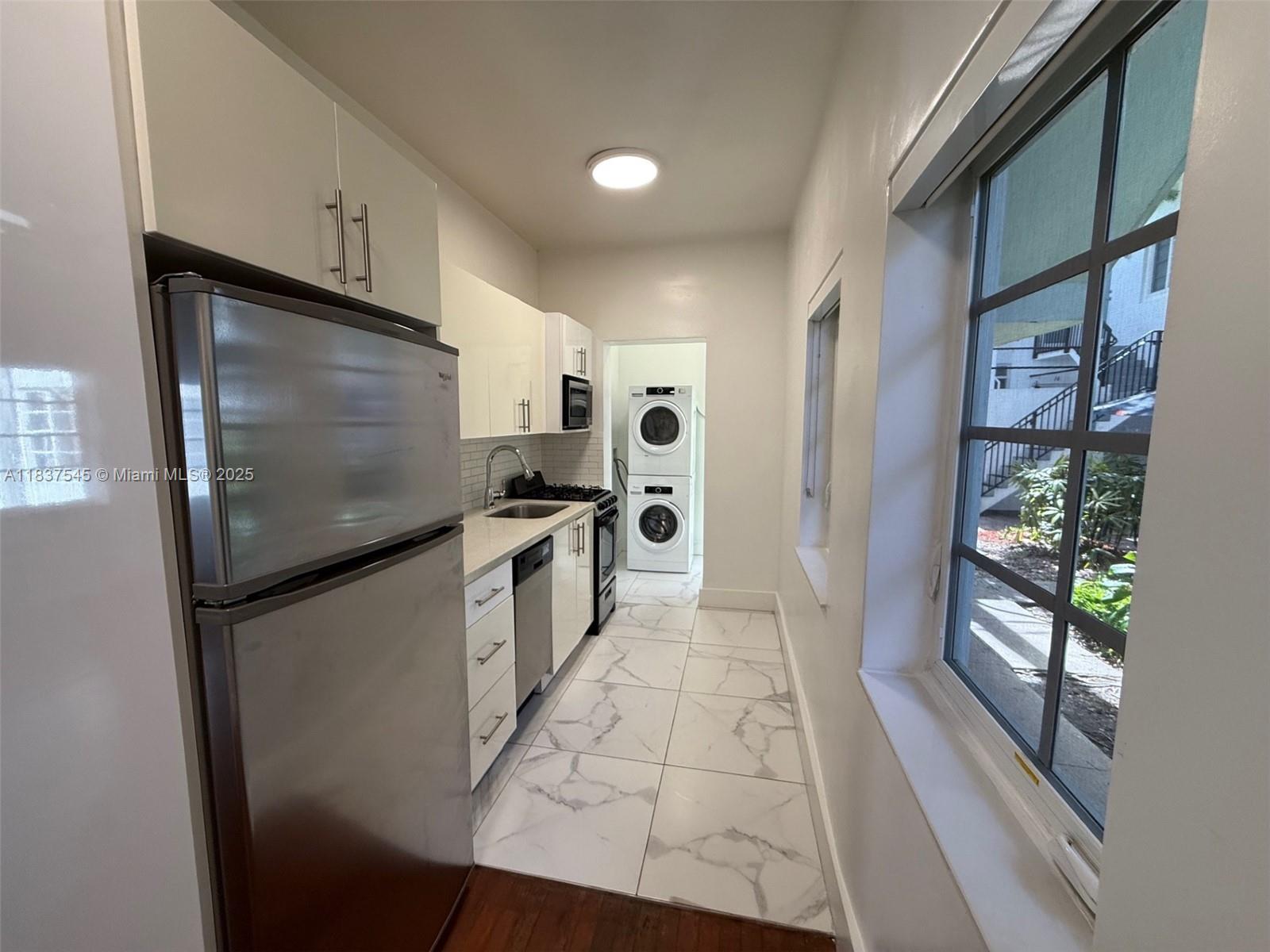 1615 Jefferson Ave 5