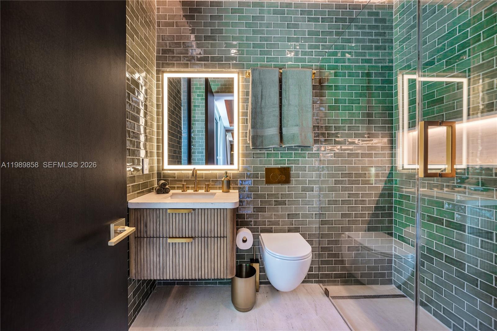 SHORE CREST - Residential