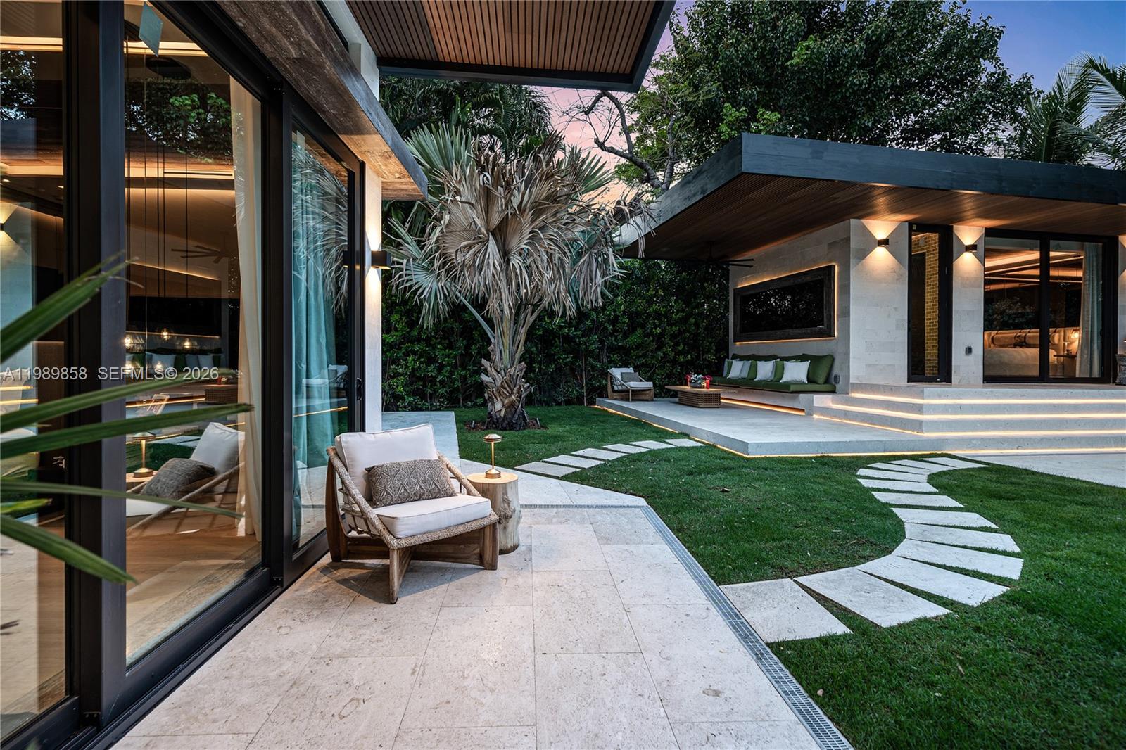 SHORE CREST - Residential