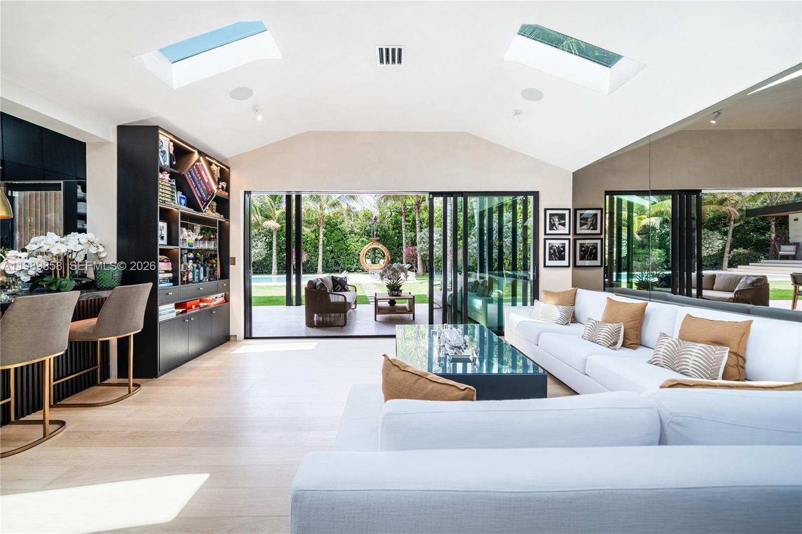 SHORE CREST - Residential