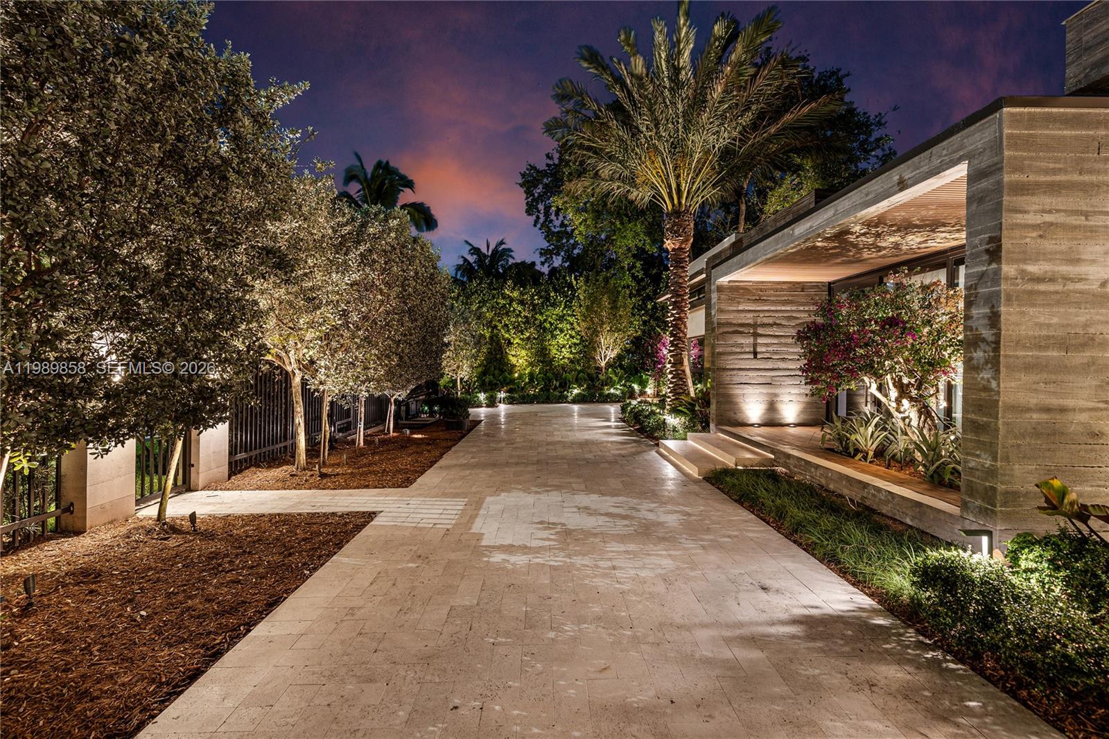 SHORE CREST - Residential