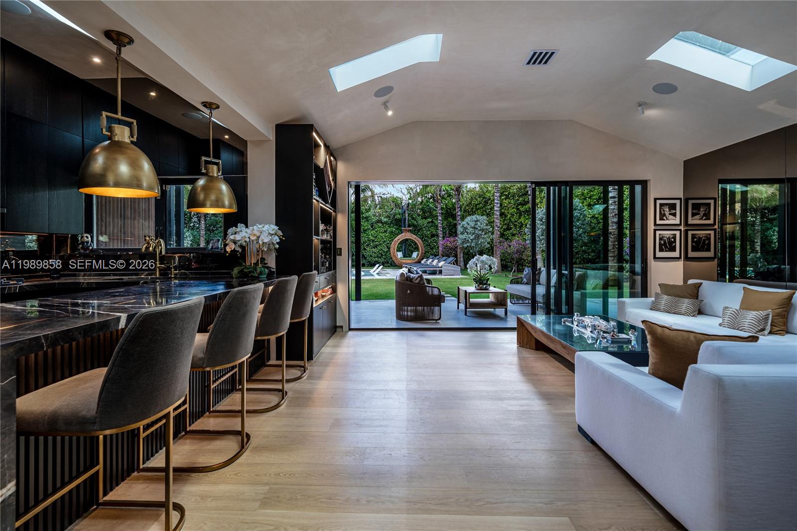 SHORE CREST - Residential