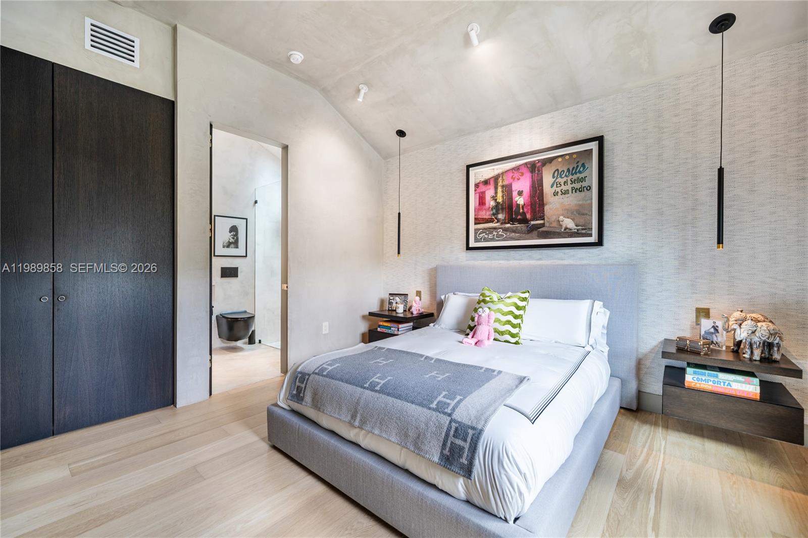 SHORE CREST - Residential