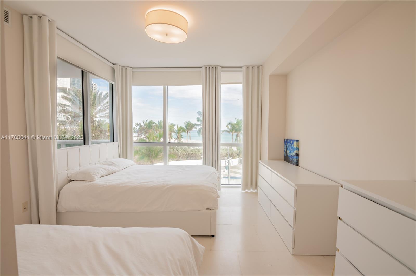 TRUMP ROYALE CONDO - Residential