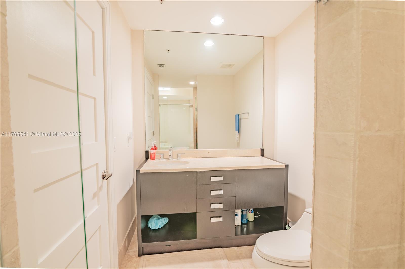 TRUMP ROYALE CONDO - Residential