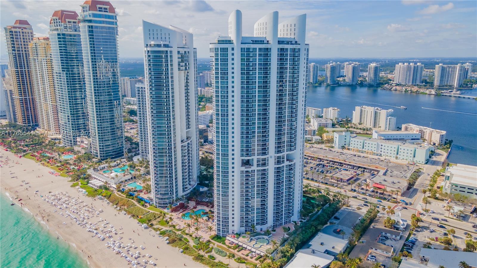 TRUMP ROYALE CONDO - Residential