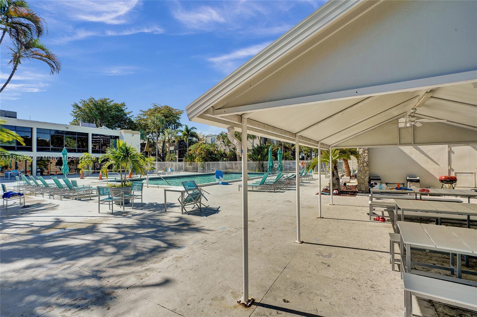 VILLA DORADA CONDO NO 2 - Residential