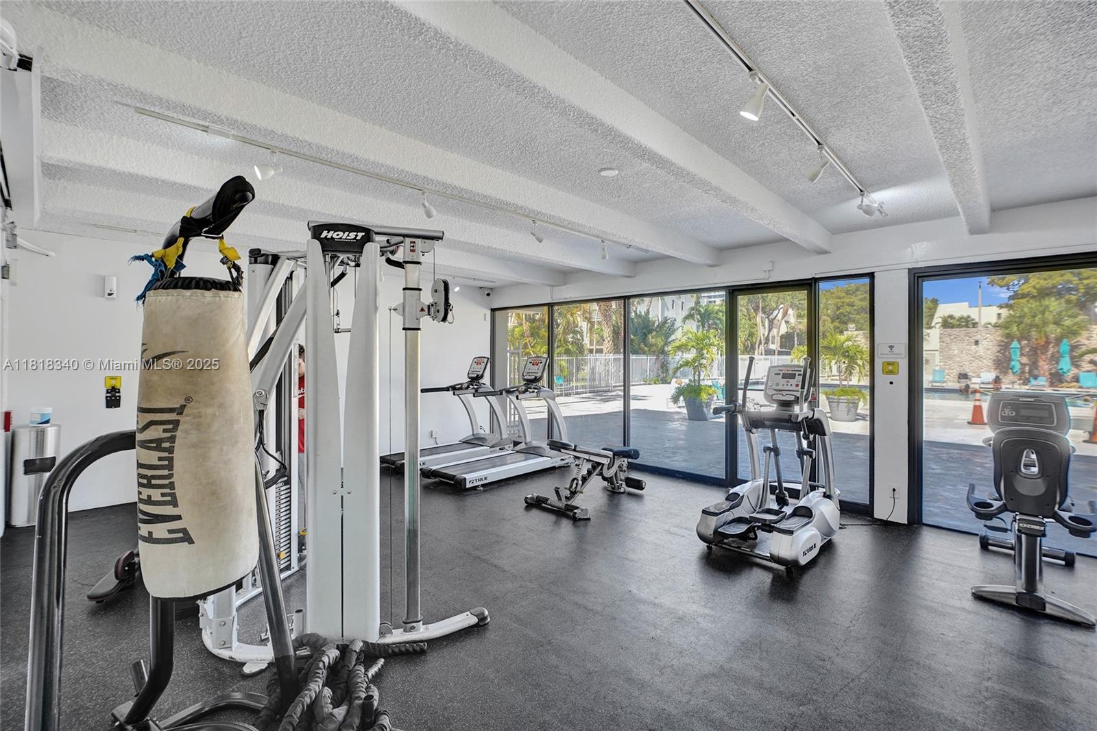 VILLA DORADA CONDO NO 2 - Residential