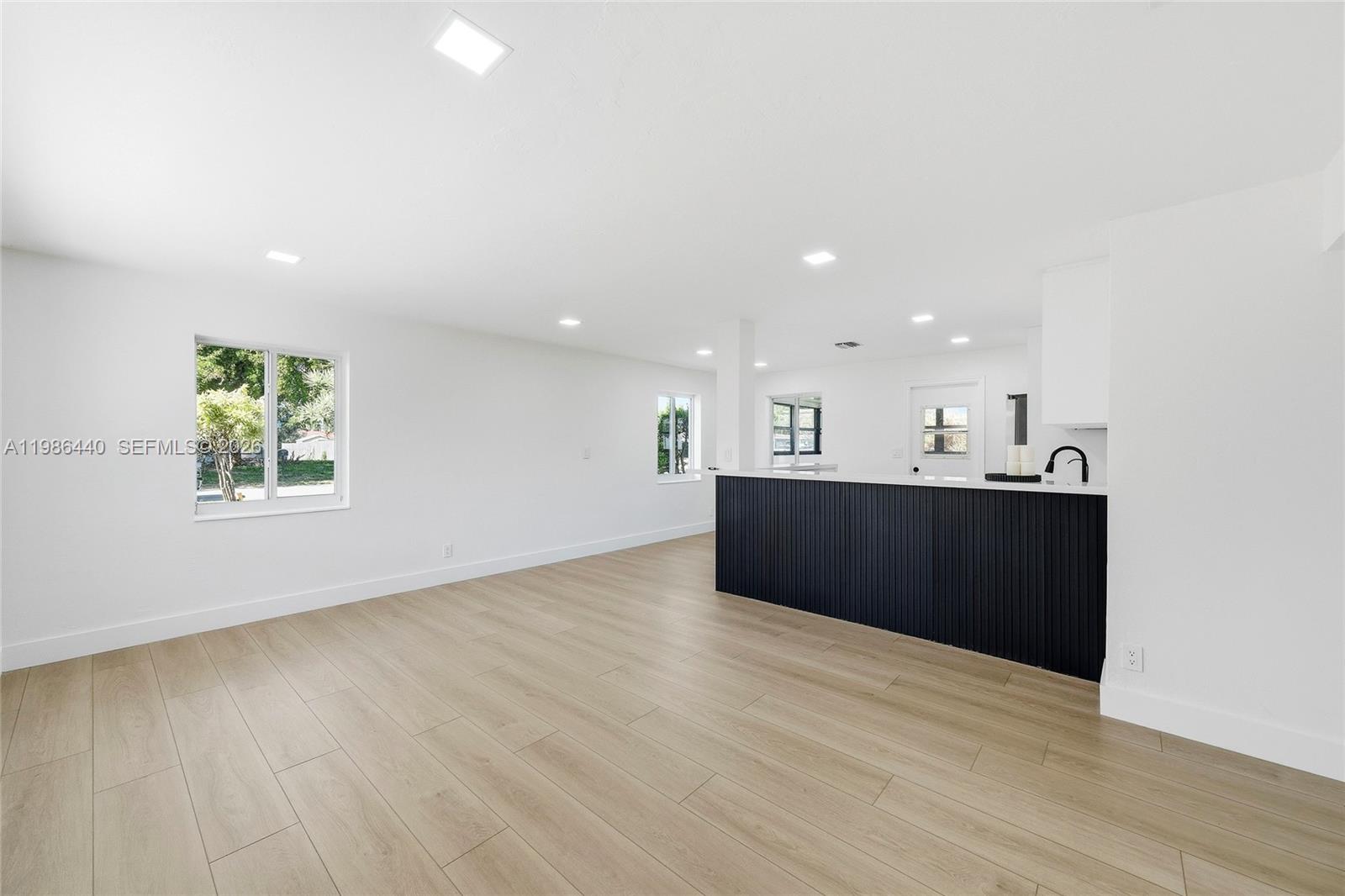 BREEZY MANOR AMENDED - Residential