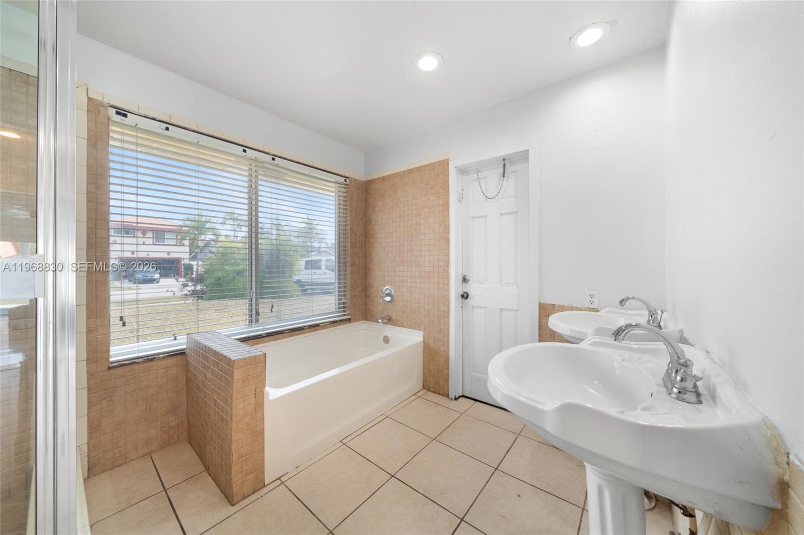 BOULEVARD NORTH - Residential