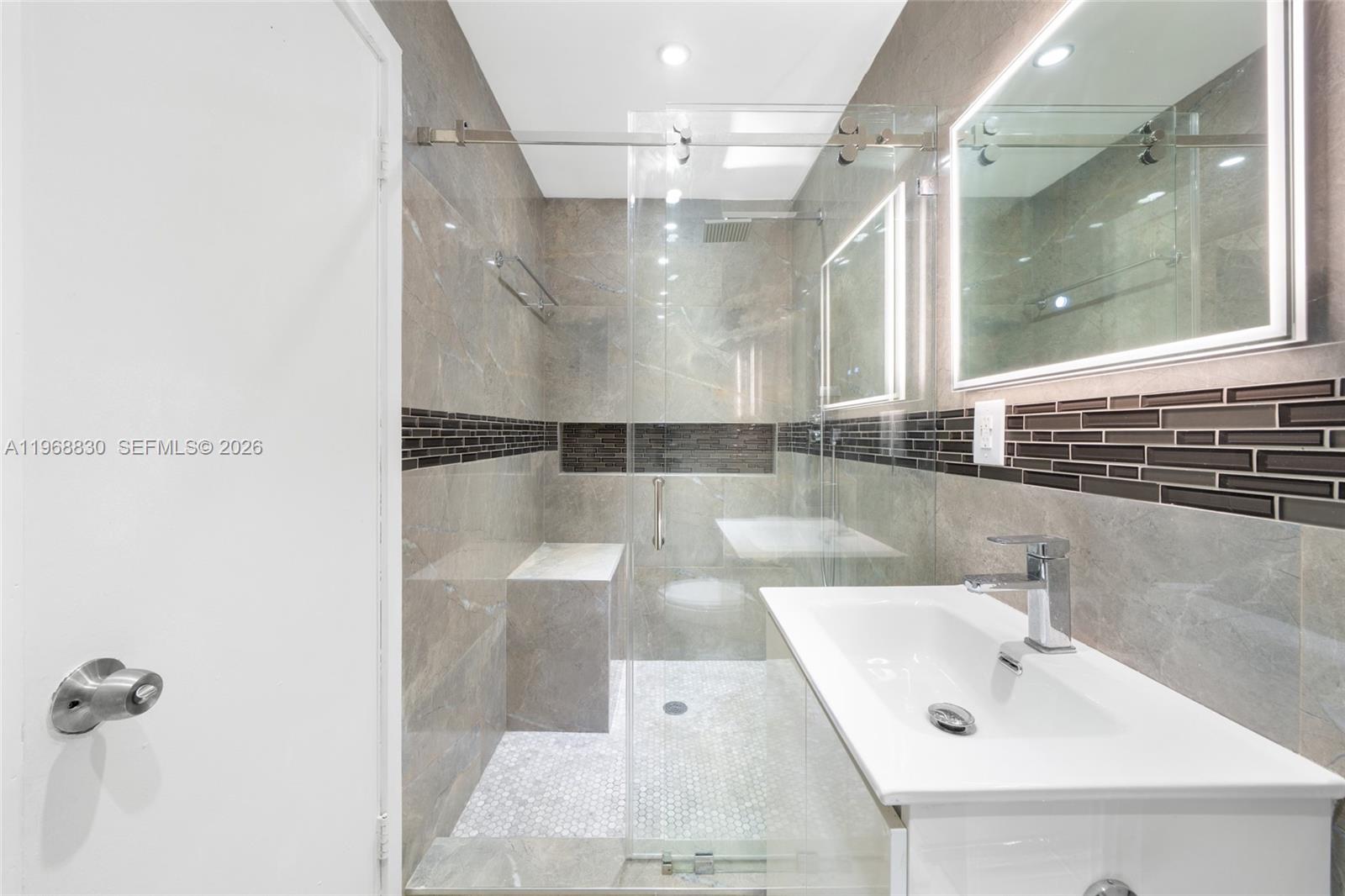 BOULEVARD NORTH - Residential