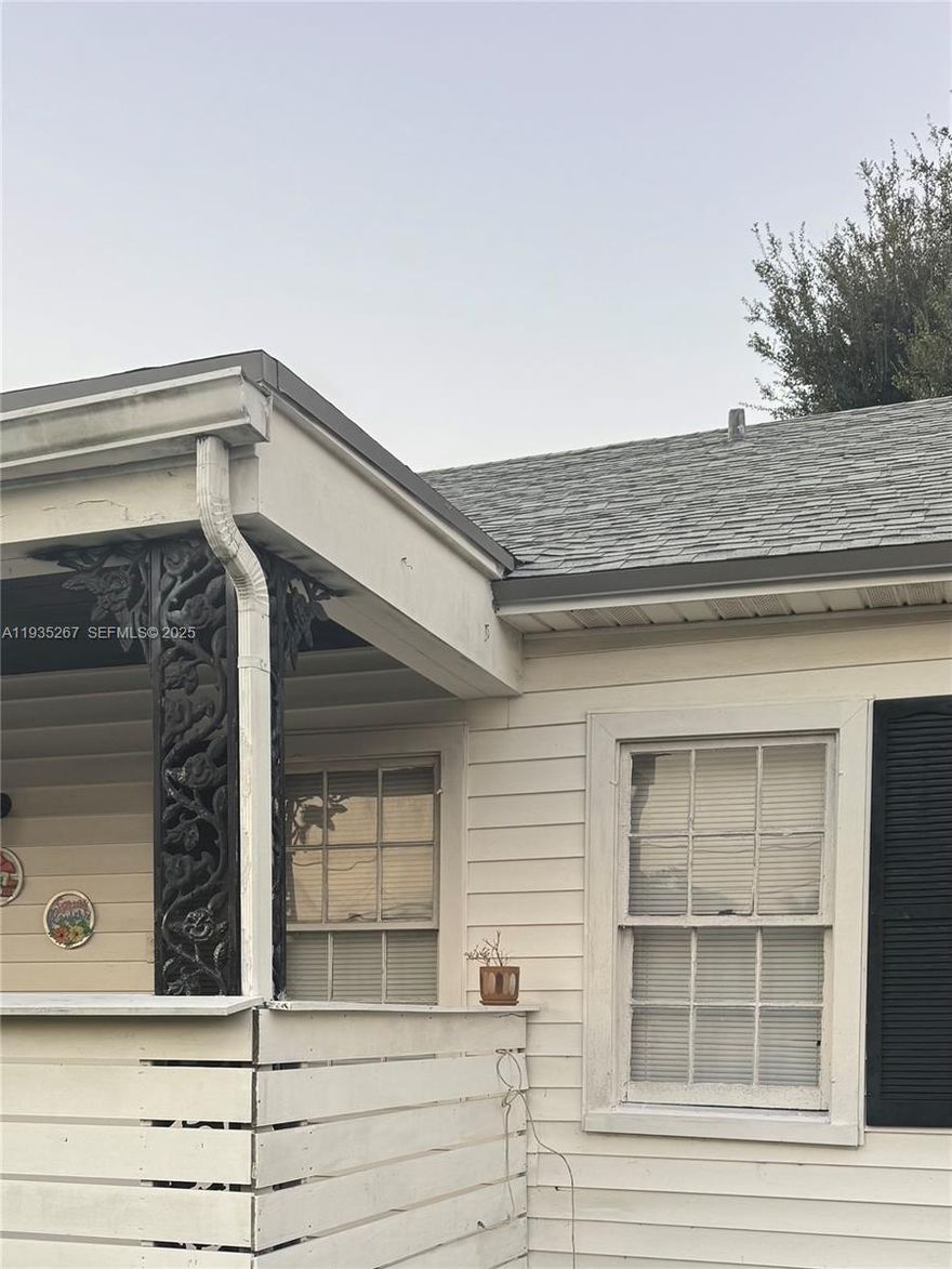 Cozy studio/efficiency located at the rear of a quiet, well-kept home in a great neighborhood. This charming unit features a private bathroom, a kitchenette with a refrigerator and microwave, shared coin-operated washer and dryer, parking for only one vehicle, and access to a lovely backyard perfect for relaxing or enjoying a BBQ. Rent includes water, electricity, internet, and landscaping. With a maximum occupancy of one person, but two may be considered, this studio offers a peaceful and well-maintained living space just minutes from parks, Miami International Airport, restaurants, and shopping malls—an ideal place to call home.