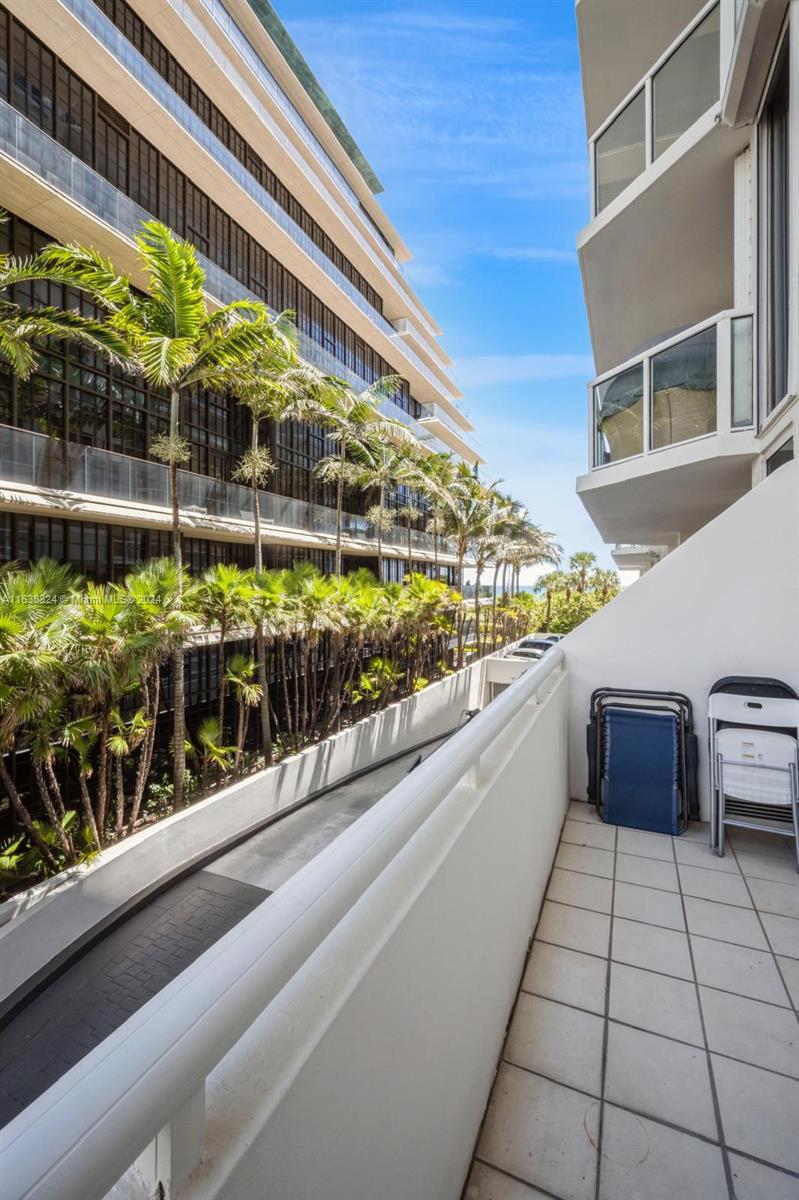 MIRAGE CONDO - Residential