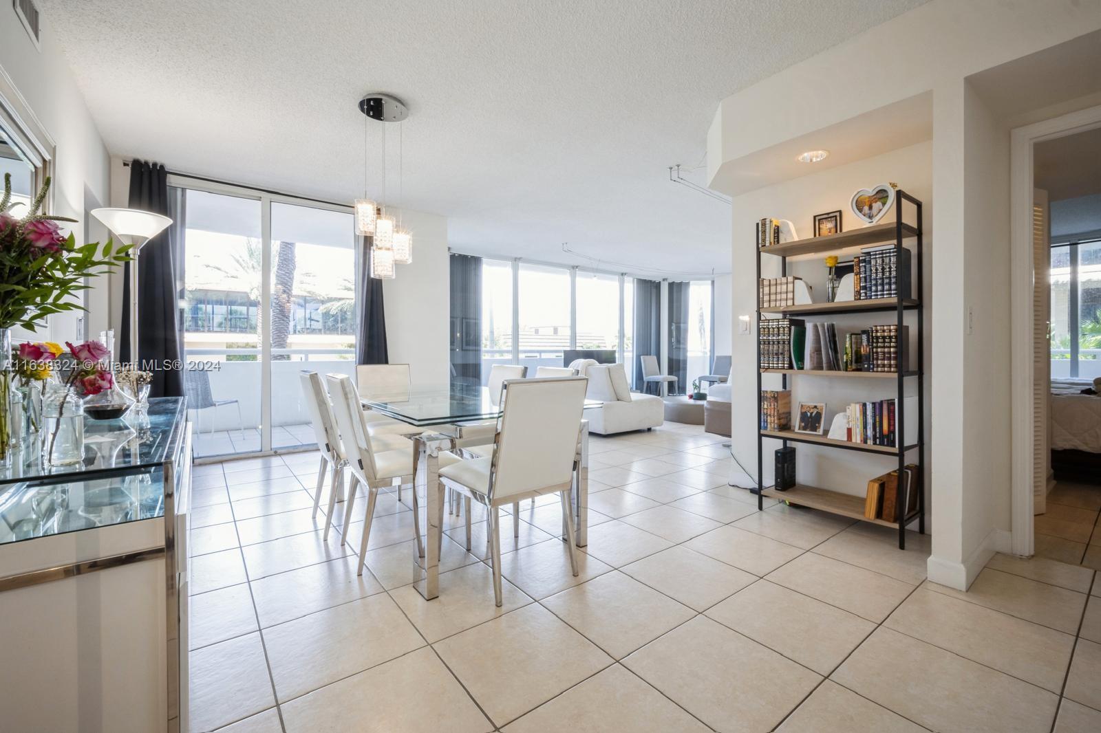 MIRAGE CONDO - Residential