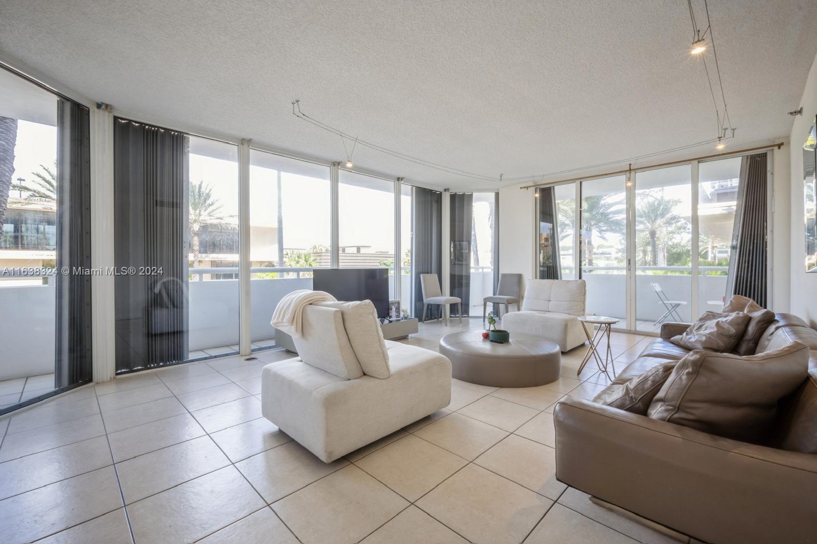 MIRAGE CONDO - Residential