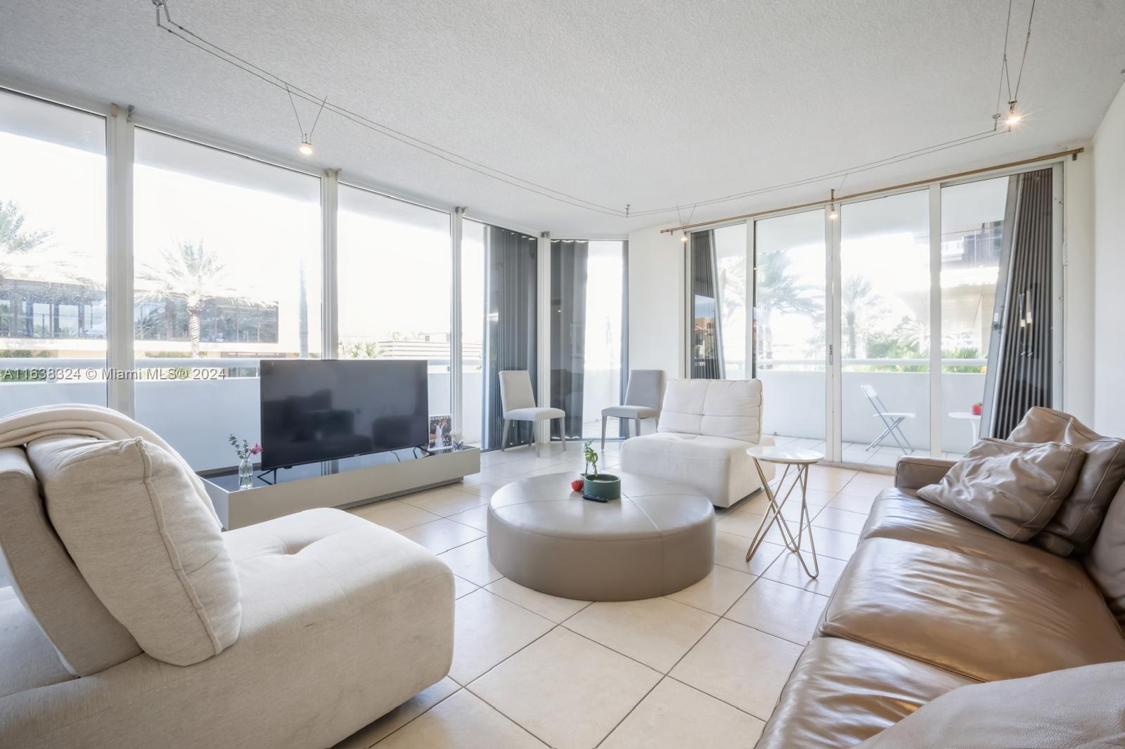 MIRAGE CONDO - Residential
