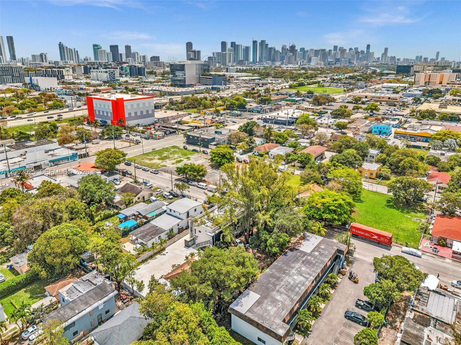 DE LEON PARK - Residential Lease
