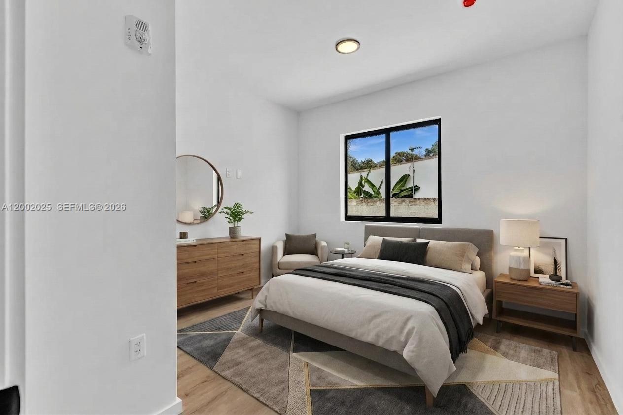 DE LEON PARK - Residential Lease