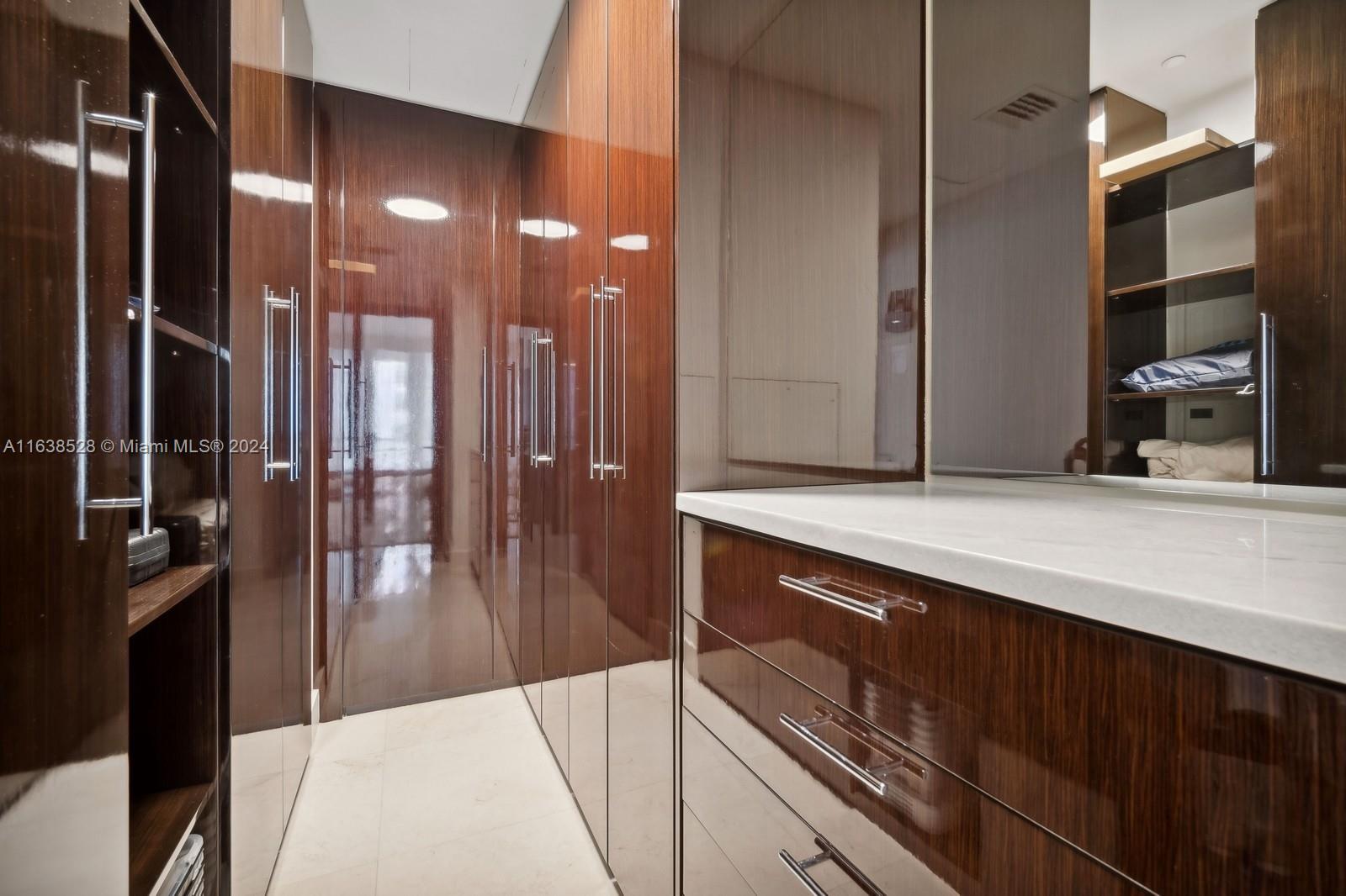 BAL HARBOUR NORTH SOUTH C - Residential