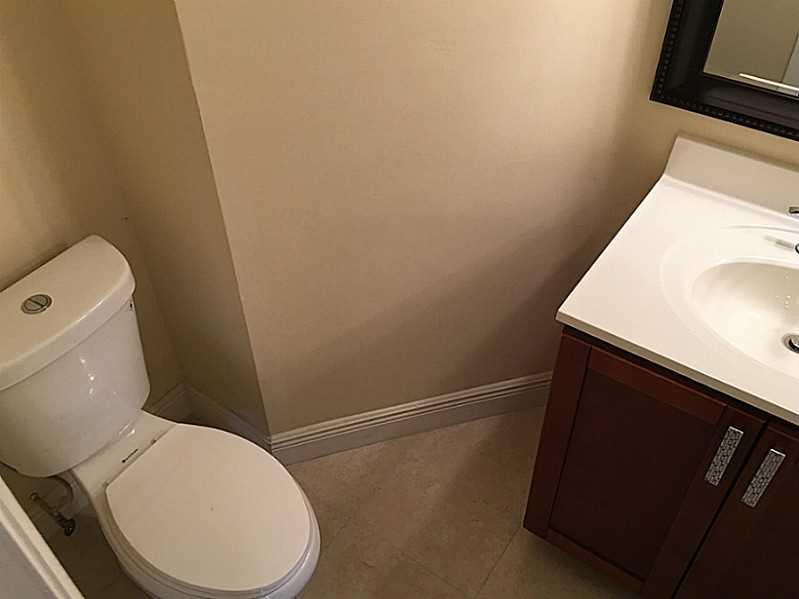 PEMBROKE POINTE SECTION T - Residential