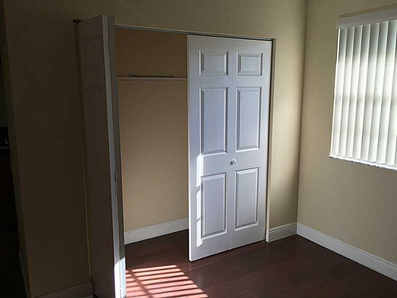 PEMBROKE POINTE SECTION T - Residential