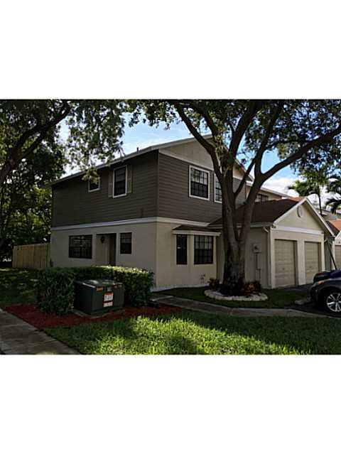 PEMBROKE POINTE SECTION T - Residential
