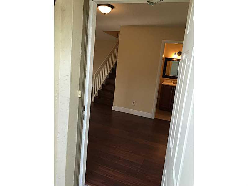 PEMBROKE POINTE SECTION T - Residential