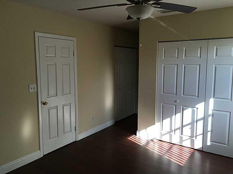 PEMBROKE POINTE SECTION T - Residential