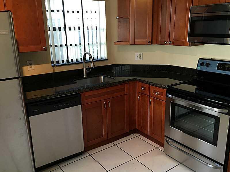 PEMBROKE POINTE SECTION T - Residential